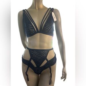Escante Navy Lace Strappy Bra Garter Set-NWT